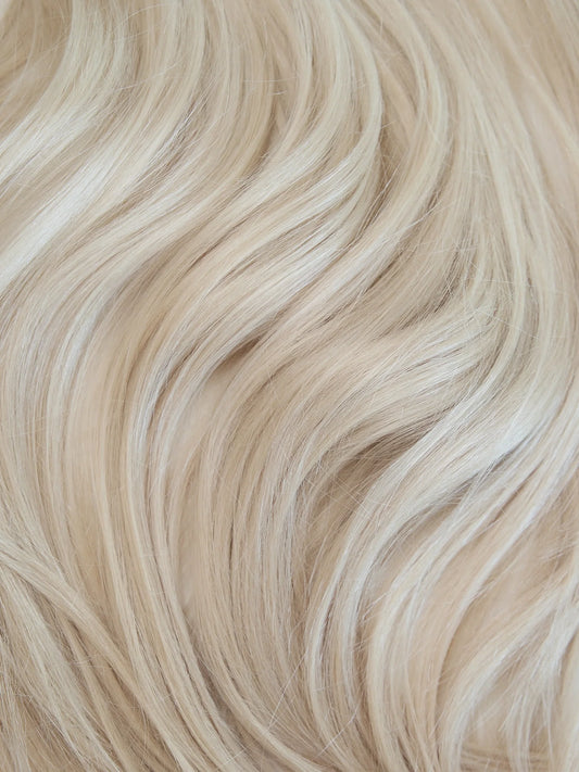 Ash Blonde (60) 18" 190g - Classic Clip-Ins
