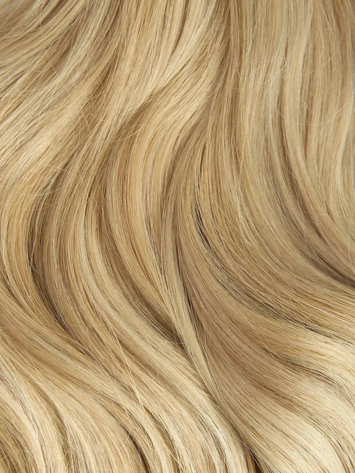 Warm Platinum Blonde Highlights (P18/613) 20" Keratin Tip